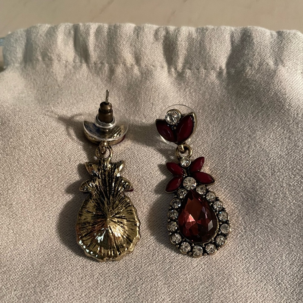 Earrings - Picture 2 of 2